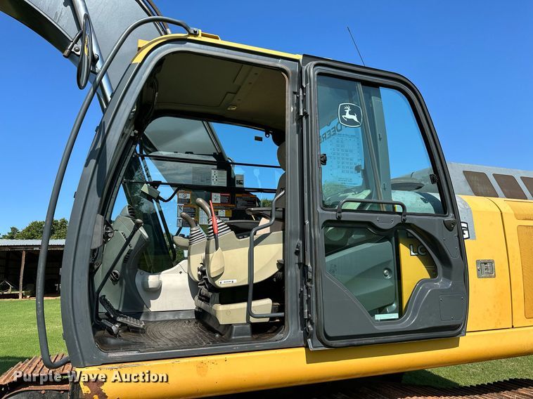 image for item OC9115 2014 John Deere 250G LC  excavator