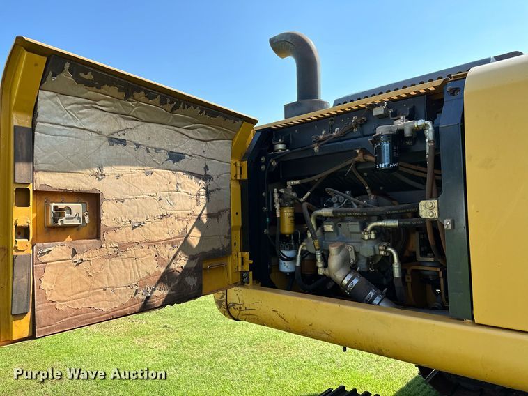 image for item OC9115 2014 John Deere 250G LC  excavator