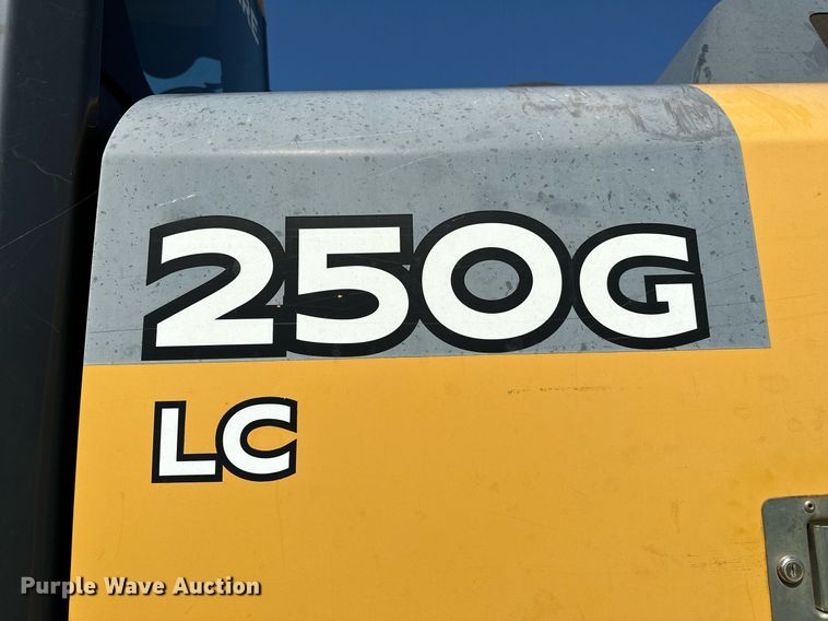 image for item OC9115 2014 John Deere 250G LC  excavator