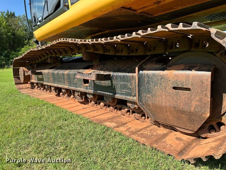 image for item OC9115 2014 John Deere 250G LC  excavator