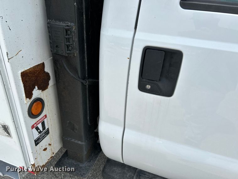 image for item OK9656 2013 Ford F550 Super Duty  bucket truck