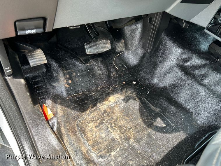 image for item OK9656 2013 Ford F550 Super Duty  bucket truck