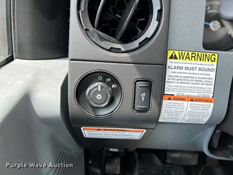 image for item OK9656 2013 Ford F550 Super Duty  bucket truck