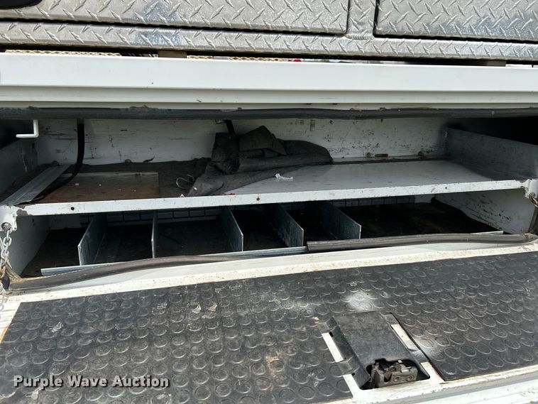 image for item OK9656 2013 Ford F550 Super Duty  bucket truck