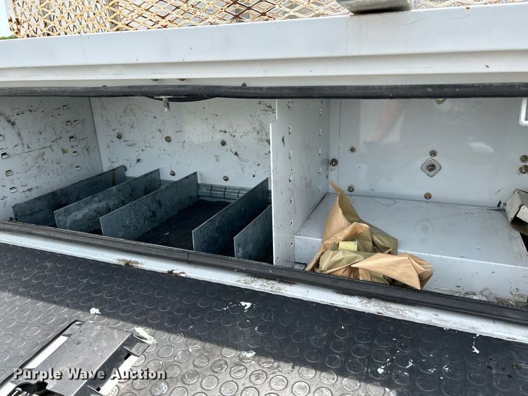 image for item OK9656 2013 Ford F550 Super Duty  bucket truck