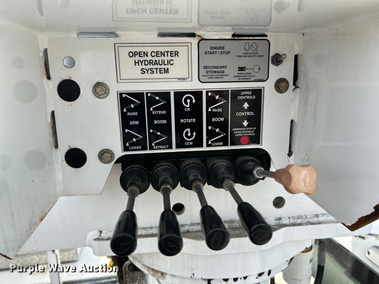 image for item OK9656 2013 Ford F550 Super Duty  bucket truck