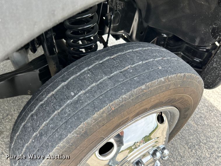 image for item OK9656 2013 Ford F550 Super Duty  bucket truck