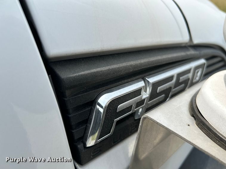image for item OK9656 2013 Ford F550 Super Duty  bucket truck