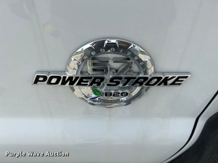 image for item OK9656 2013 Ford F550 Super Duty  bucket truck