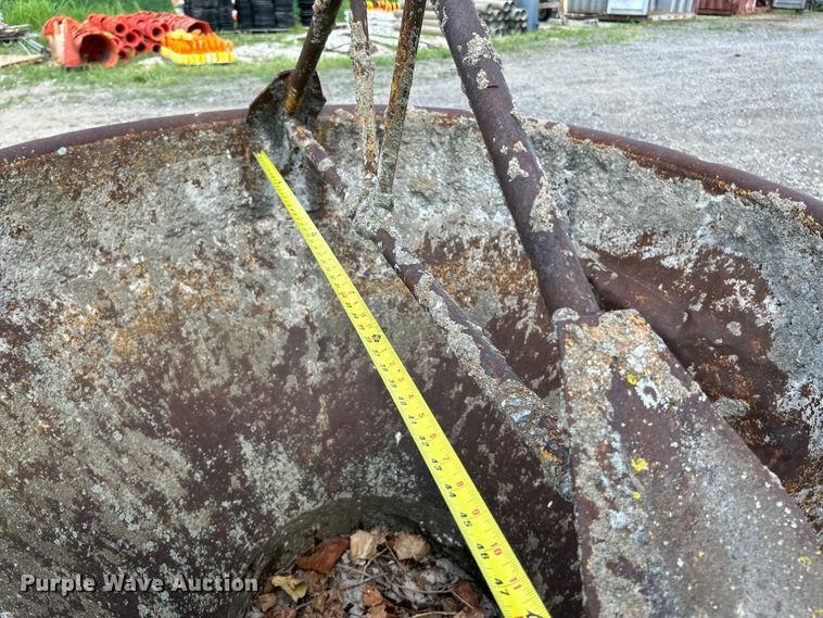 image for item OK9679 Concrete bucket