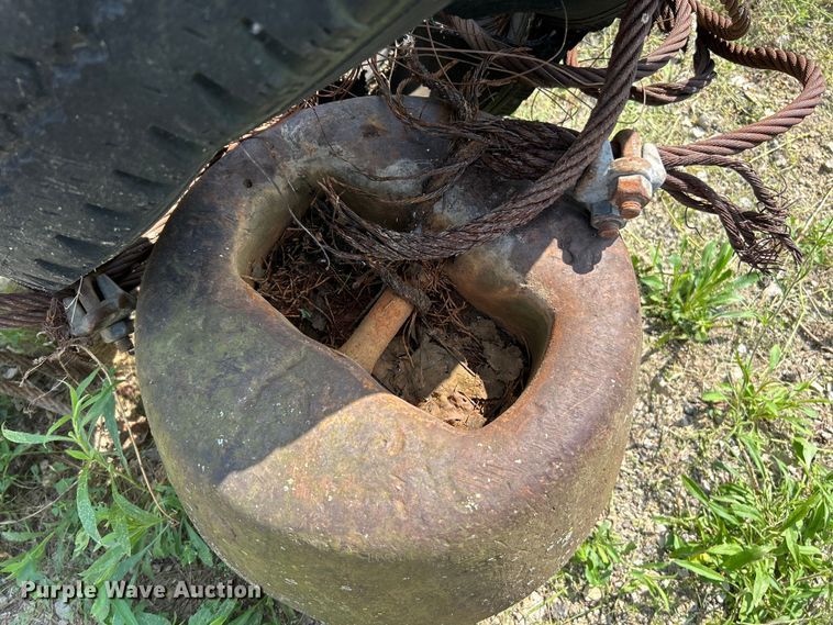 image for item OK9687 (2) wrecking balls