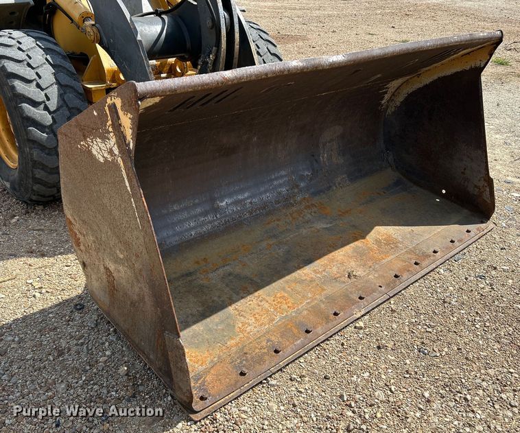 image for item OK9699 2009 John Deere 304J  wheel loader