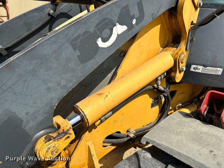 image for item OK9699 2009 John Deere 304J  wheel loader