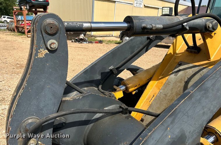 image for item OK9699 2009 John Deere 304J  wheel loader