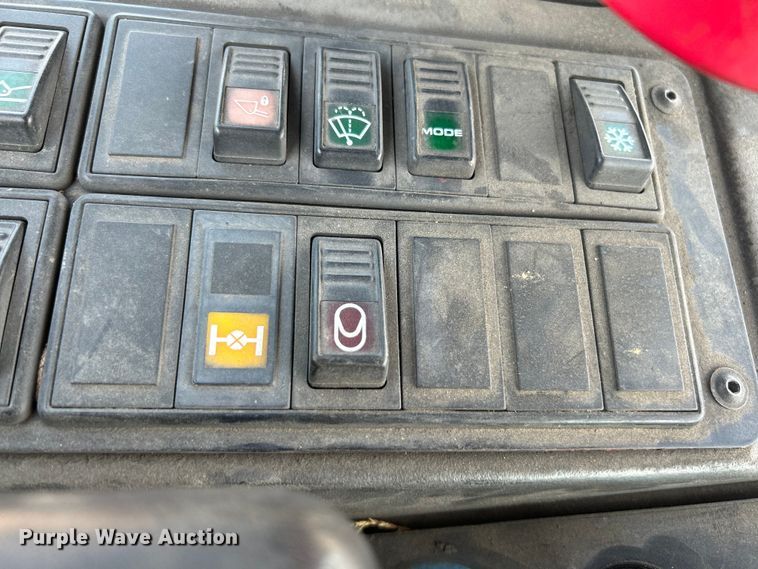 image for item OK9699 2009 John Deere 304J  wheel loader