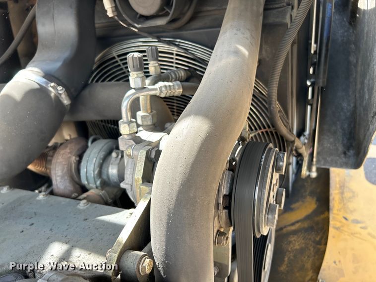 image for item OK9699 2009 John Deere 304J  wheel loader