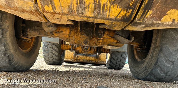 image for item OK9699 2009 John Deere 304J  wheel loader