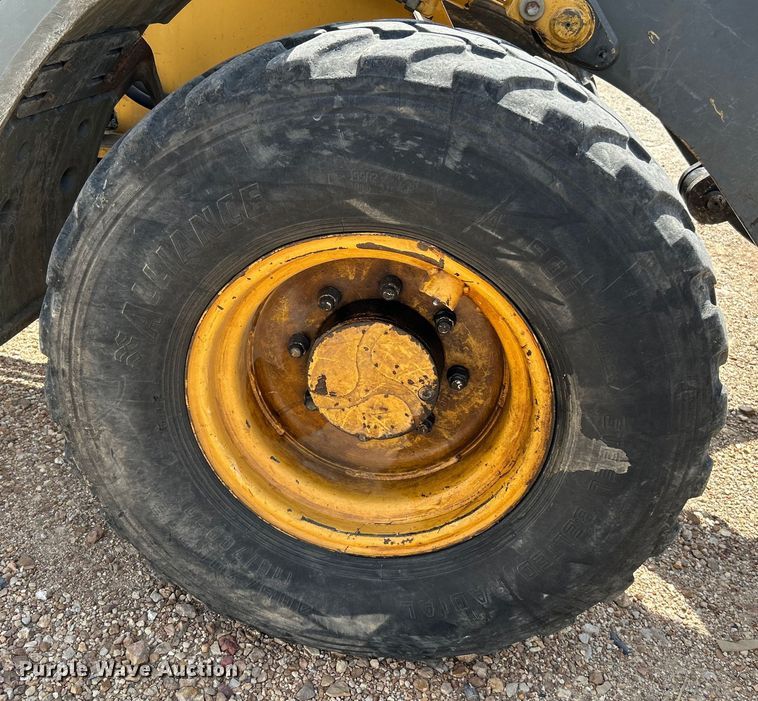 image for item OK9699 2009 John Deere 304J  wheel loader