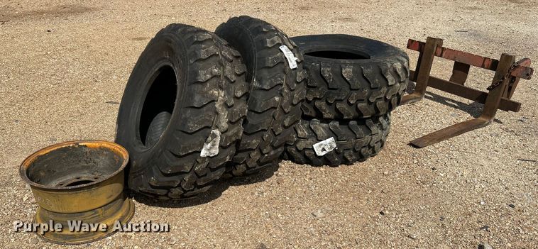 image for item OK9699 2009 John Deere 304J  wheel loader