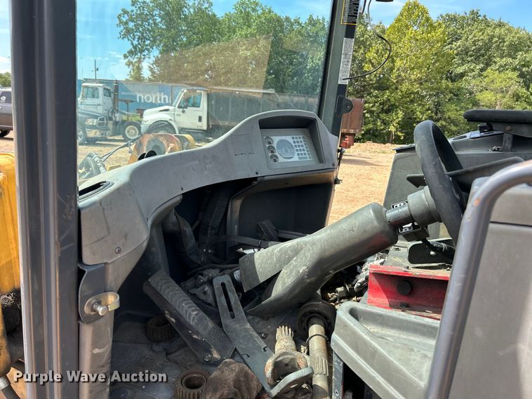 image for item OK9700 2010 John Deere 304J  wheel loader