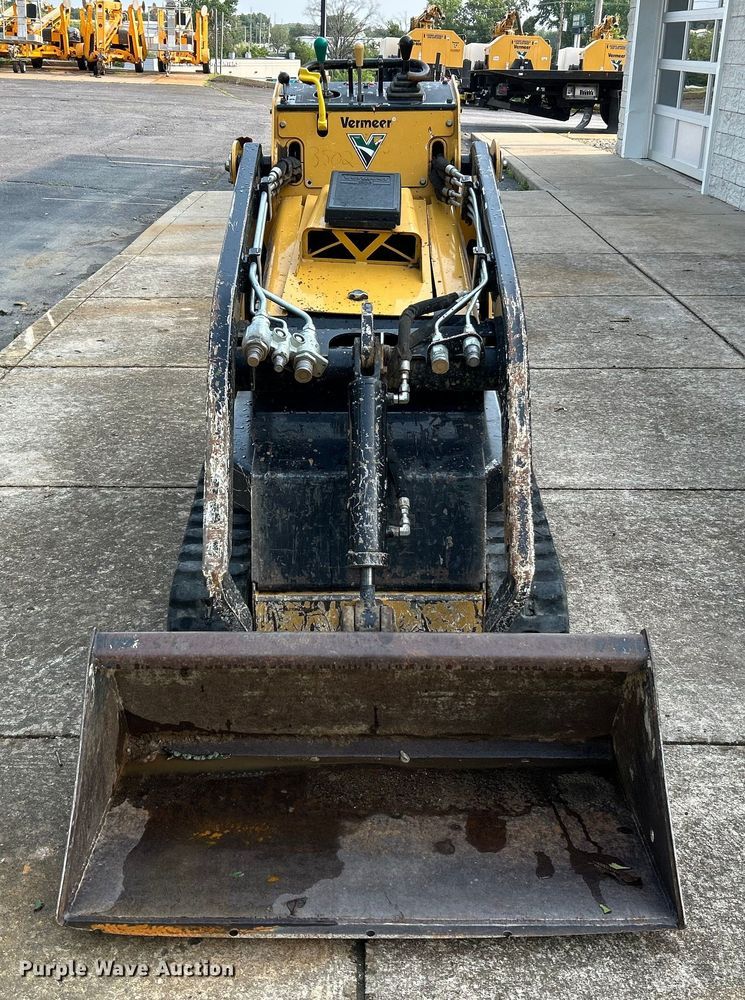 image for item OK9711 2020 Vermeer S925TX  compact utility loader