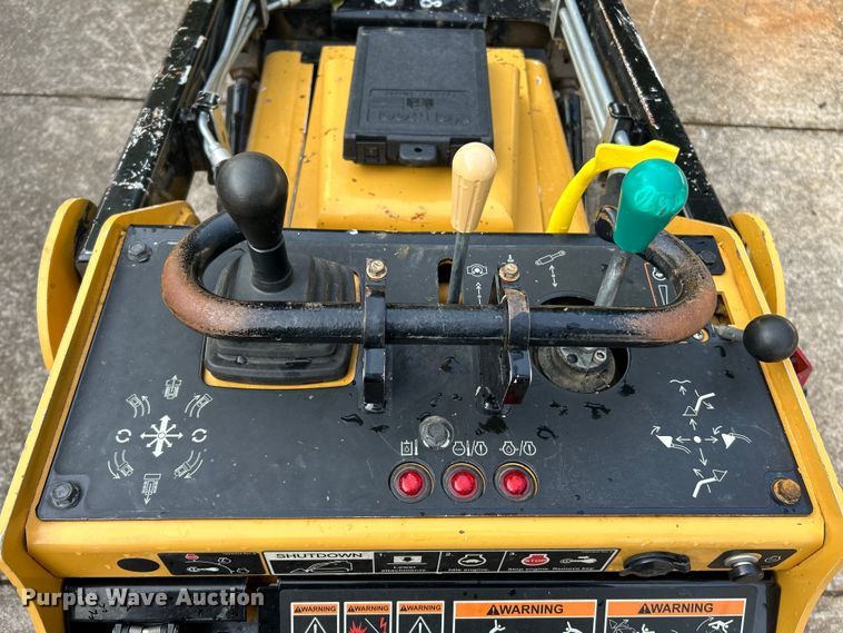 image for item OK9711 2020 Vermeer S925TX  compact utility loader