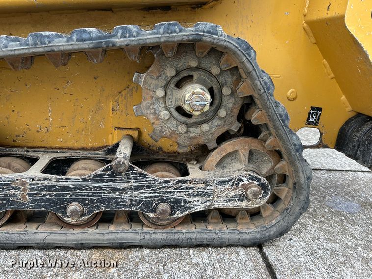 image for item OK9711 2020 Vermeer S925TX  compact utility loader