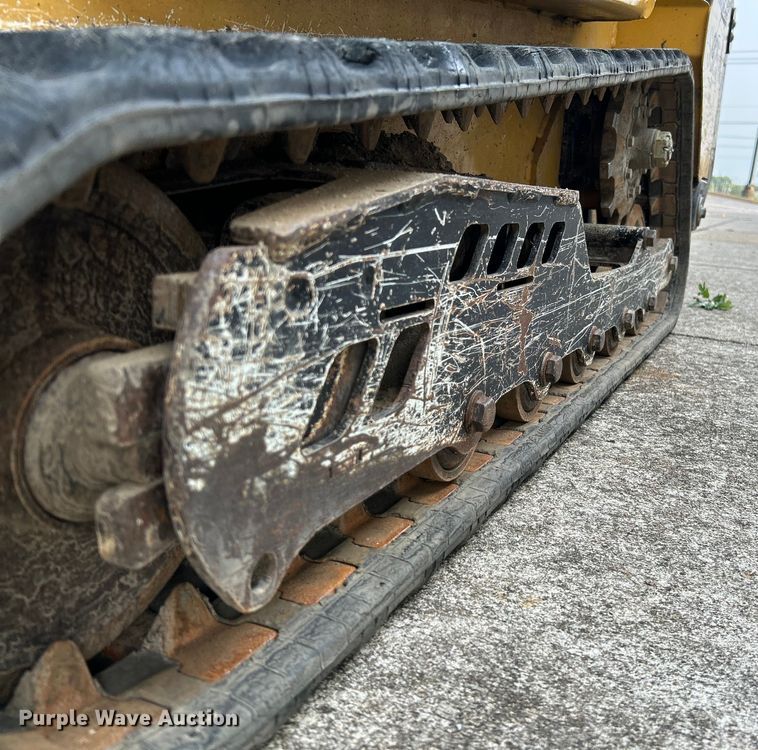 image for item OK9711 2020 Vermeer S925TX  compact utility loader