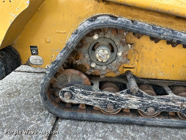 image for item OK9711 2020 Vermeer S925TX  compact utility loader