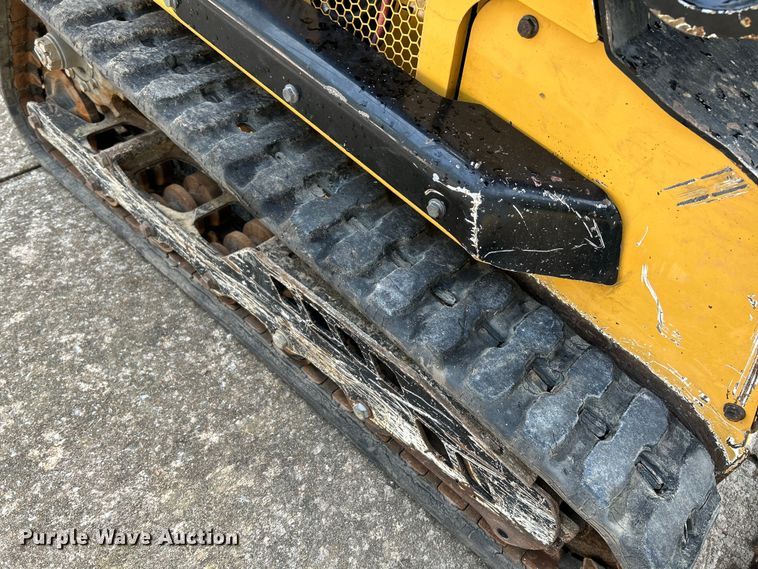 image for item OK9711 2020 Vermeer S925TX  compact utility loader