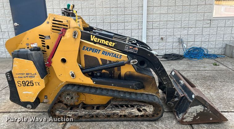 image for item OK9713 2020 Vermeer S925TX  compact utility loader