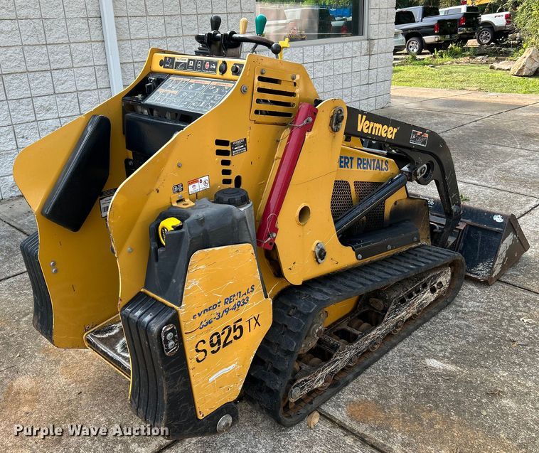 image for item OK9713 2020 Vermeer S925TX  compact utility loader