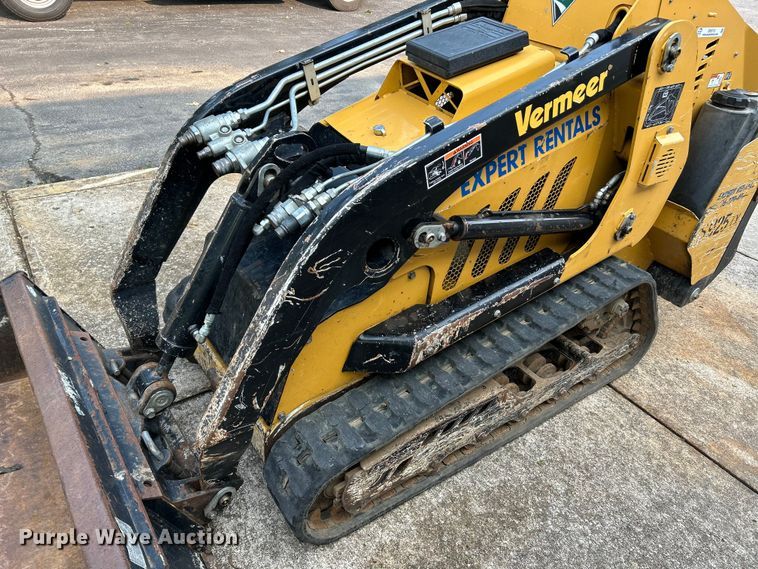 image for item OK9713 2020 Vermeer S925TX  compact utility loader