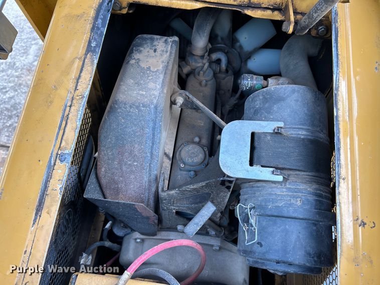 image for item OK9713 2020 Vermeer S925TX  compact utility loader