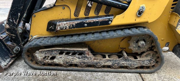 image for item OK9713 2020 Vermeer S925TX  compact utility loader