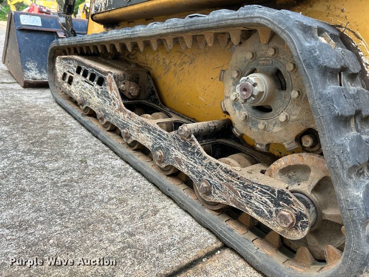 image for item OK9713 2020 Vermeer S925TX  compact utility loader