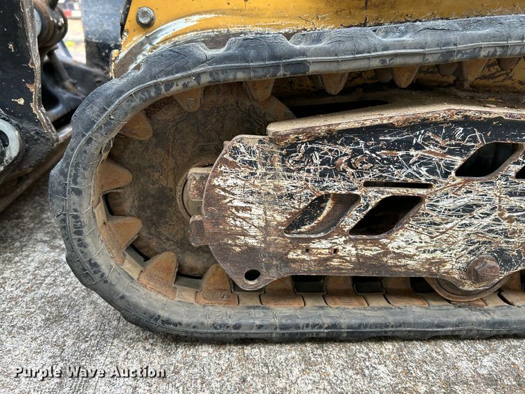 image for item OK9713 2020 Vermeer S925TX  compact utility loader