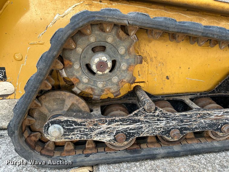 image for item OK9713 2020 Vermeer S925TX  compact utility loader