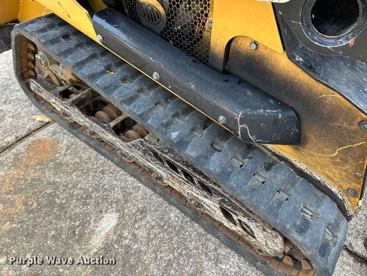 image for item OK9713 2020 Vermeer S925TX  compact utility loader