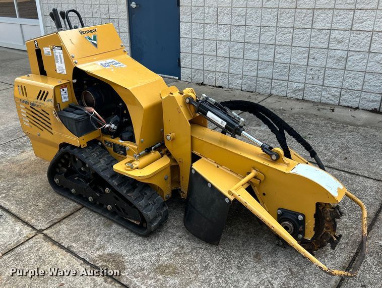 image for item OK9716 2020 Vermeer SC30TX  stump grinder