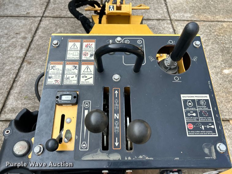 image for item OK9716 2020 Vermeer SC30TX  stump grinder