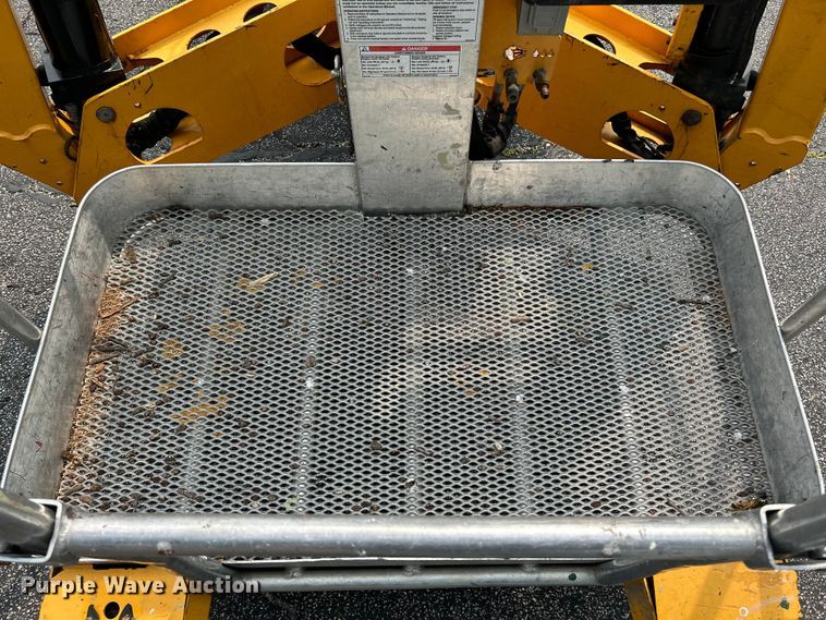 image for item OK9718 2014 Haulotte 5533A  boom lift