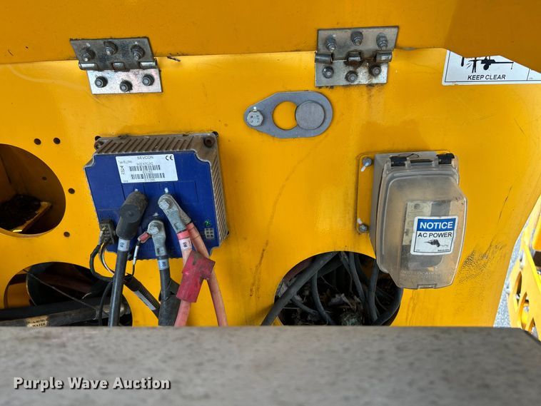 image for item OK9718 2014 Haulotte 5533A  boom lift