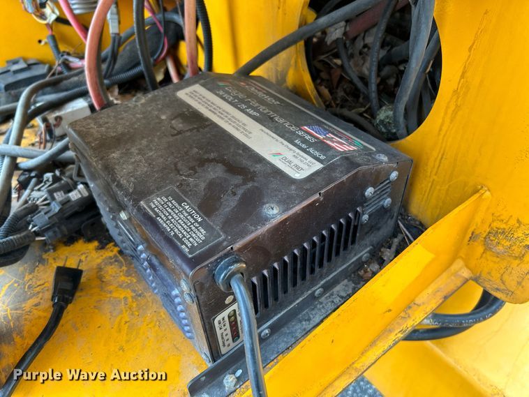 image for item OK9718 2014 Haulotte 5533A  boom lift