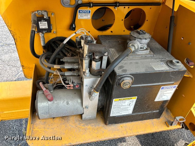 image for item OK9718 2014 Haulotte 5533A  boom lift