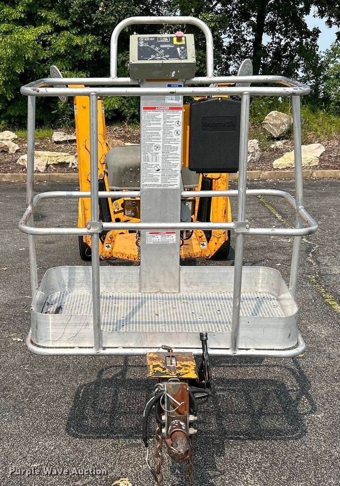 image for item OK9719 2012 Haulotte 3632T  boom lift