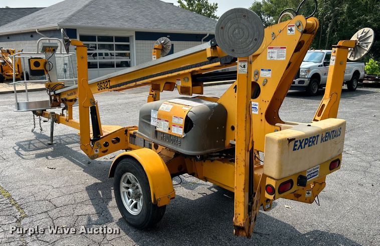 image for item OK9719 2012 Haulotte 3632T  boom lift