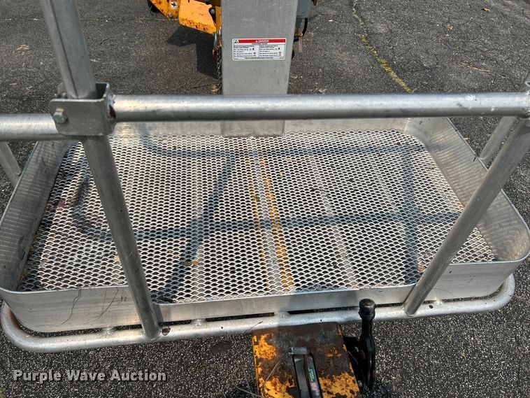 image for item OK9719 2012 Haulotte 3632T  boom lift