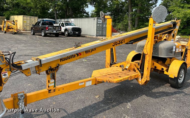 image for item OK9719 2012 Haulotte 3632T  boom lift
