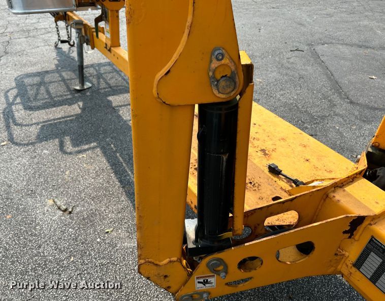 image for item OK9719 2012 Haulotte 3632T  boom lift